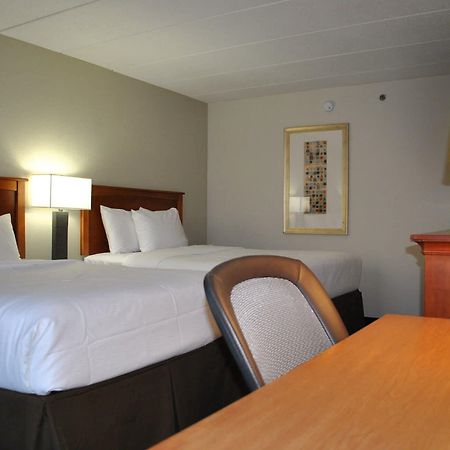 C3 Hotel And Convention Center Hastings Kültér fotó