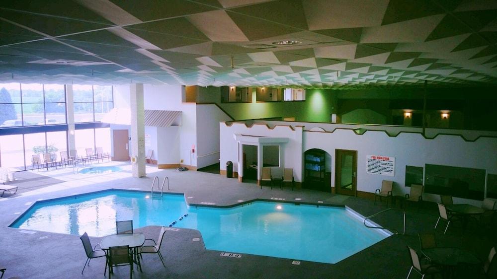 C3 Hotel And Convention Center Hastings Kültér fotó