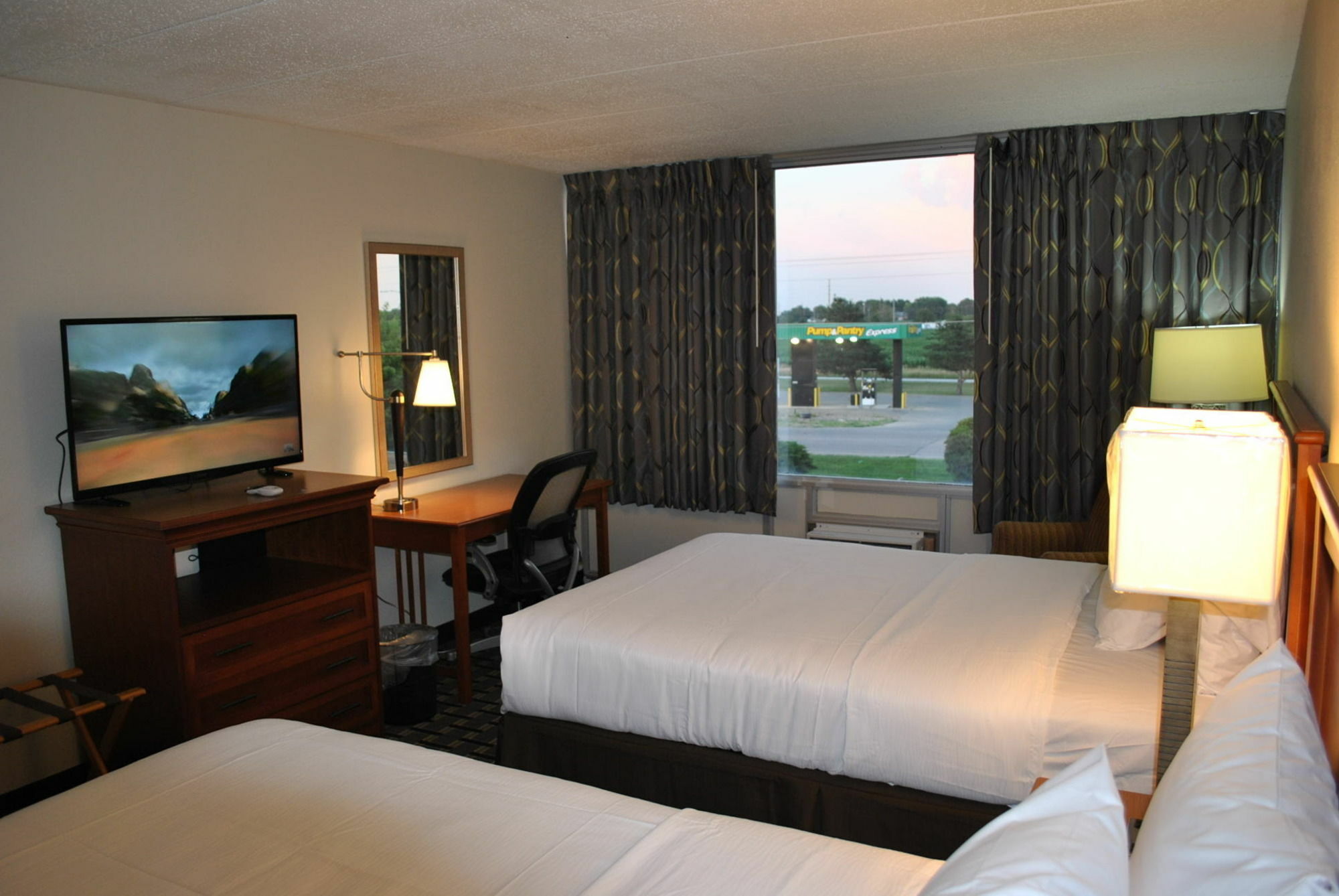 C3 Hotel And Convention Center Hastings Kültér fotó